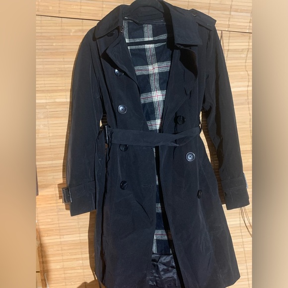 London Fog Trench Coat - Picture 1 of 3